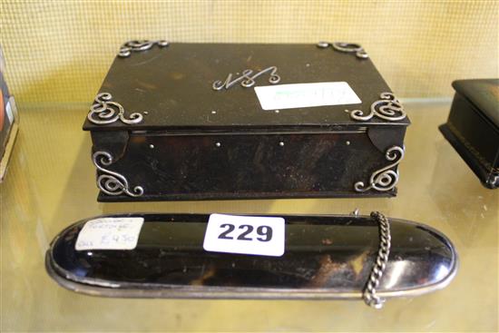 Tortoiseshell box and tortoiseshell glasses case